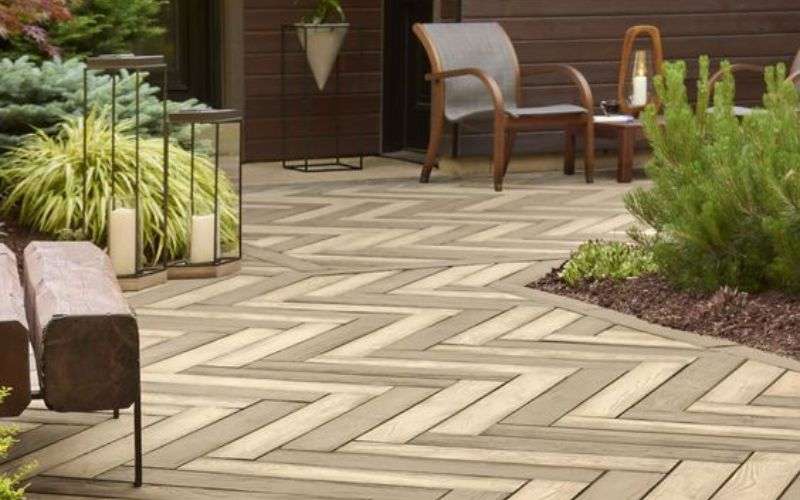 Outdoor flooring