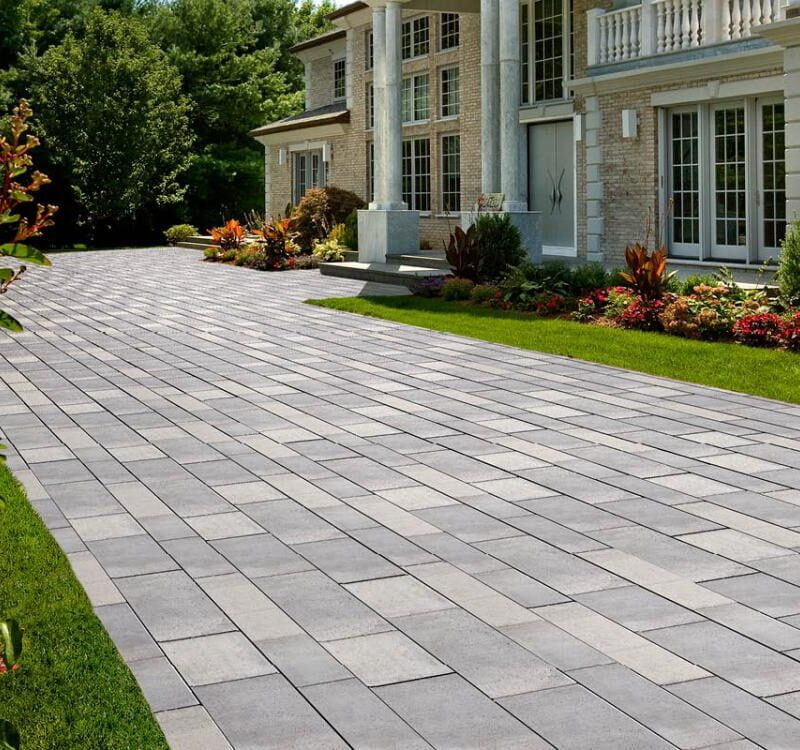 examining the benefits of having your driveway paved by a general or concrete contractor