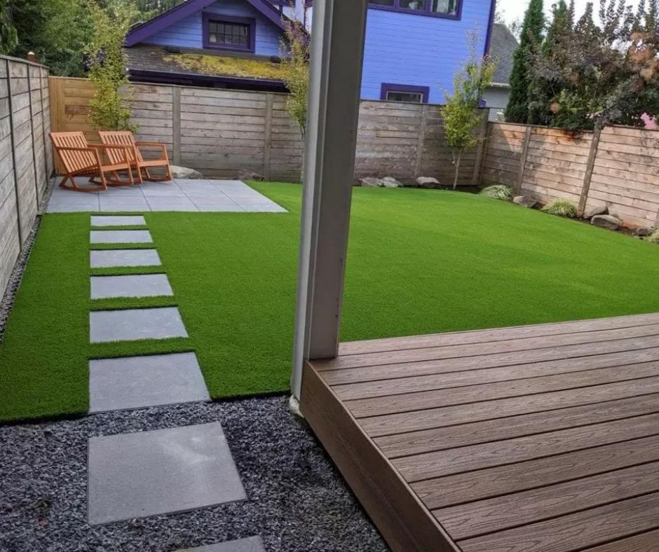 artificial-turf-installation-in-oakville